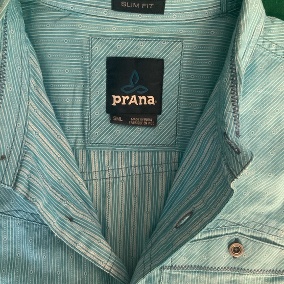 Prana short sleeved button down - Picture 2 of 5